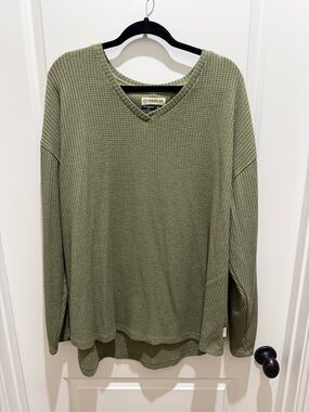 Magellan Outdoors Olive V-Neck Waffle Knit Pullover